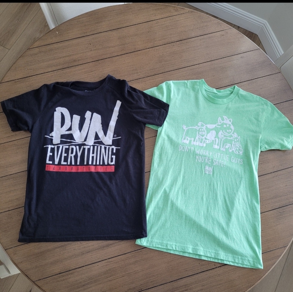 2 - Run Everything Labs / Flag Nor Fail Graphic Short Sleeve Tees **  Small  **